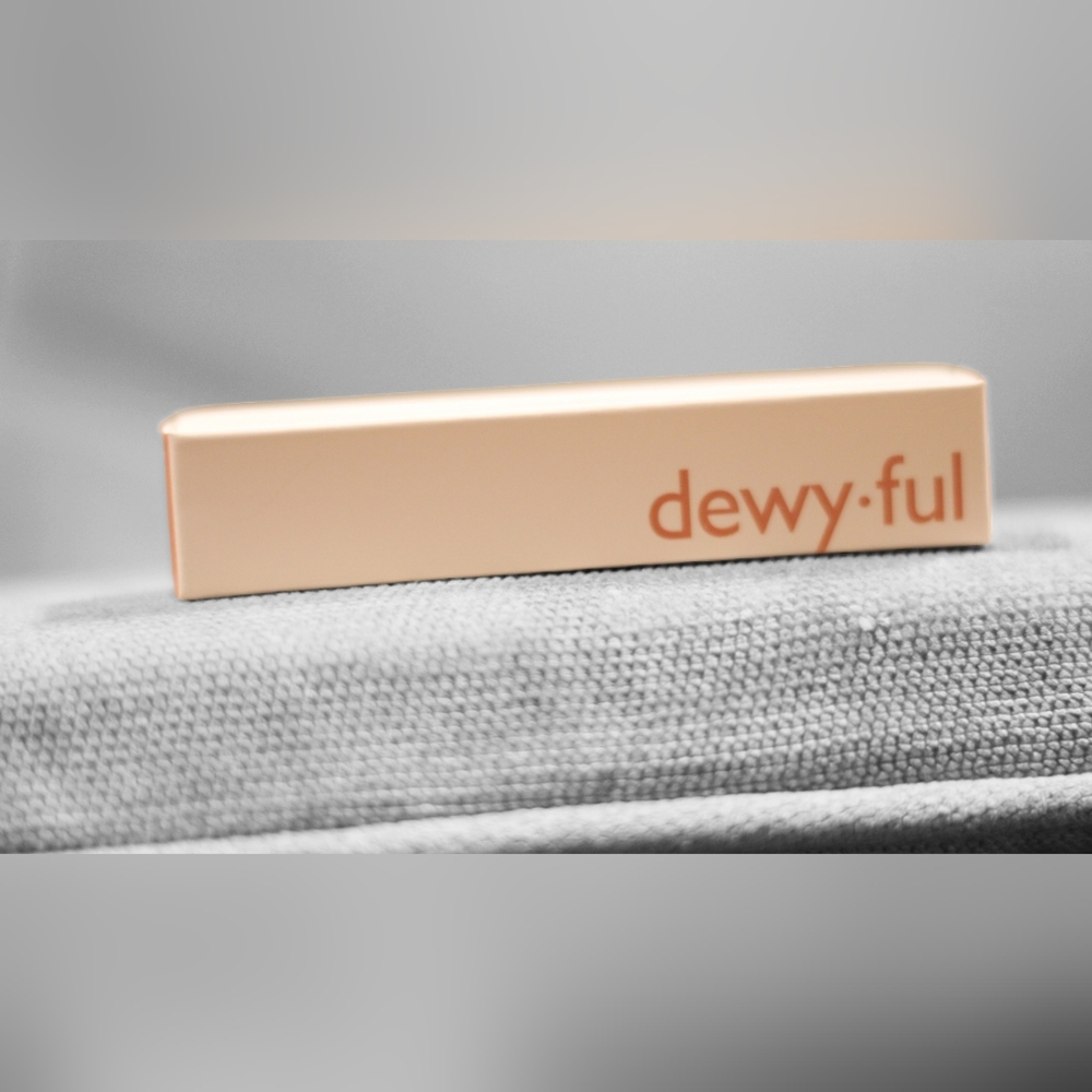 Rom&nd dewyful #02 salty peach